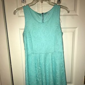 mint green dress